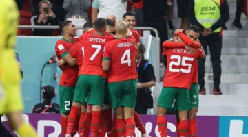 موعد مباراة الغرب وعمان والقنوات الناقلة المجانية مع قائمة المعلقين الرسمية